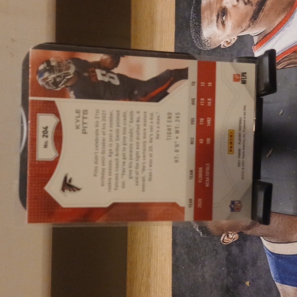 Kyle Pitts - Picture 2 of 2
